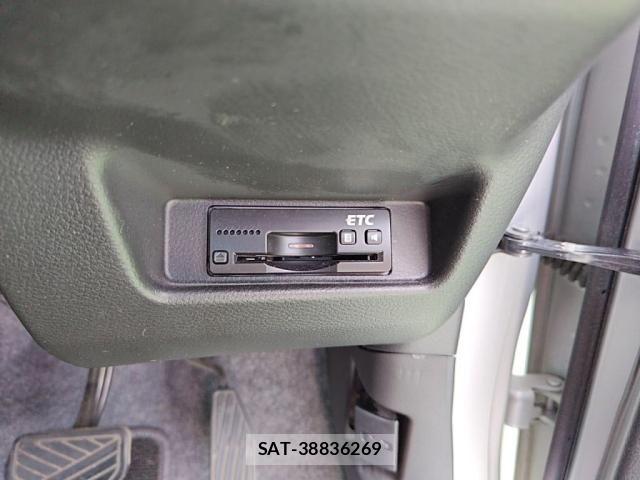 Suzuki ALTO 2016-03 8364593-17