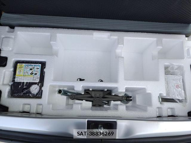 Suzuki ALTO 2016-03 8364593-29