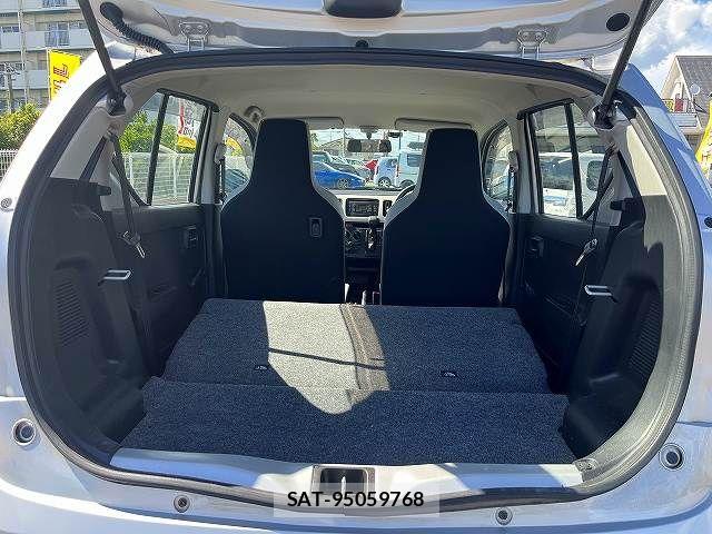Suzuki ALTO 2015-09 8364597-11