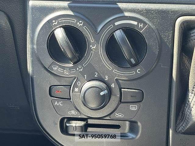 Suzuki ALTO 2015-09 8364597-18