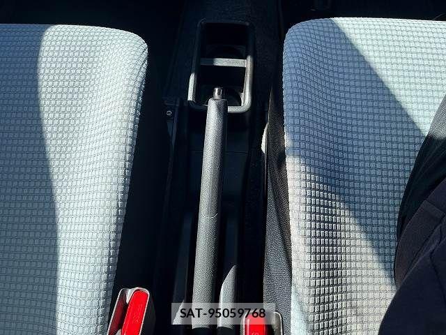 Suzuki ALTO 2015-09 8364597-20