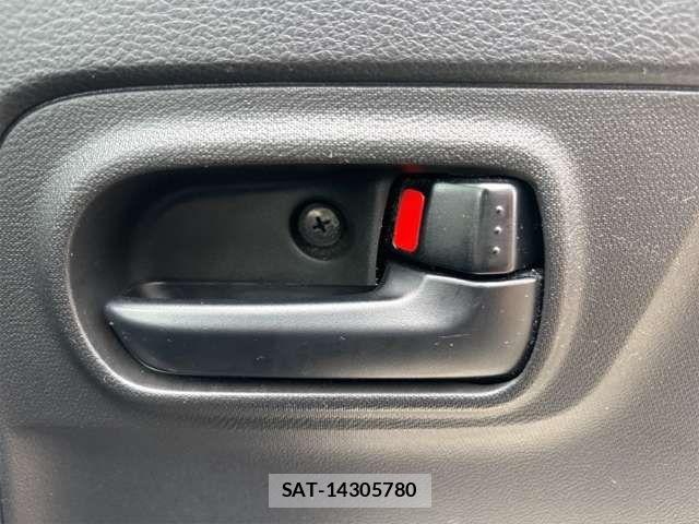 Suzuki ALTO 2015-09 8364612-17