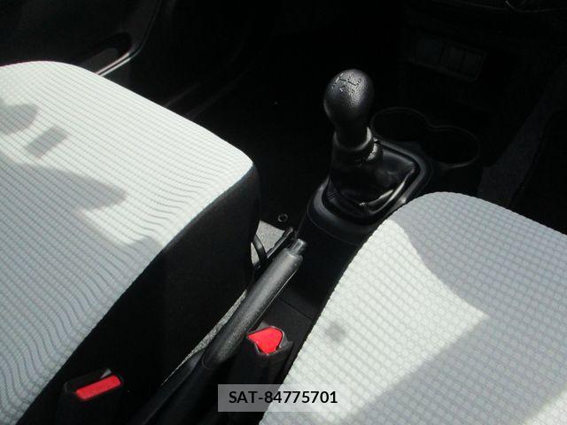 Suzuki ALTO 2017-11 8364590-9