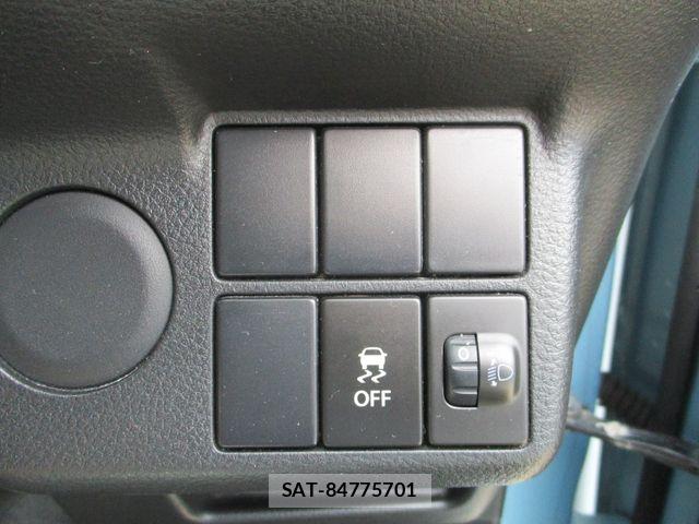 Suzuki ALTO 2017-11 8364590-13