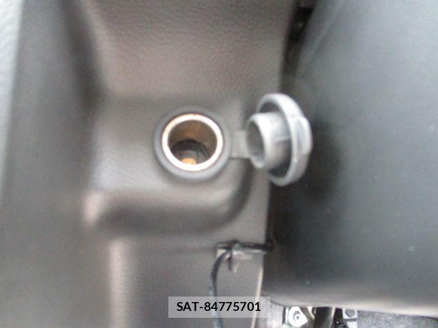 Suzuki ALTO 2017-11 8364590-14