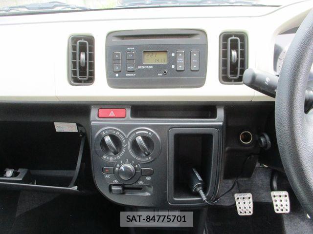 Suzuki ALTO 2017-11 8364590-6