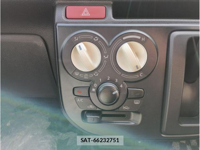 Suzuki ALTO 2015-04 8364607-13