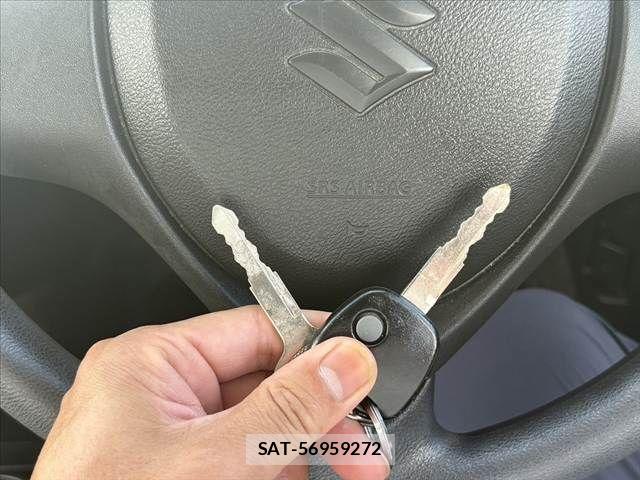 Suzuki ALTO 2017-10 8364592-3