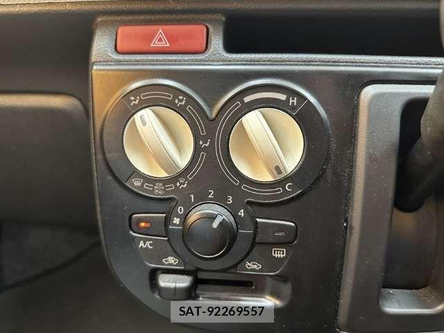 Suzuki ALTO 2017-06 8364588-8