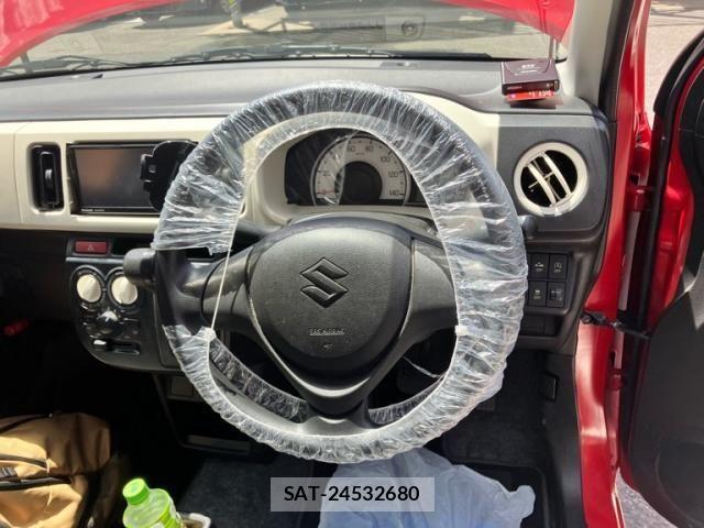 Suzuki ALTO 2017-04 8364617-18