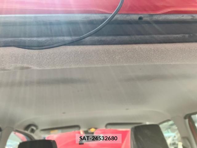 Suzuki ALTO 2017-04 8364617-19
