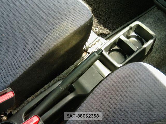 Suzuki ALTO 2019-09 8364600-28