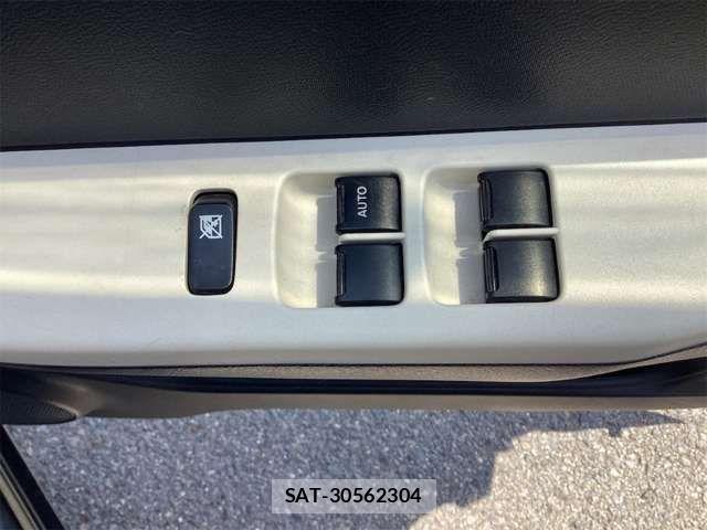 Suzuki ALTO 2017-03 8364599-19