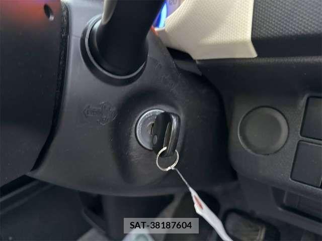 Suzuki ALTO 2017-11 8371409-4
