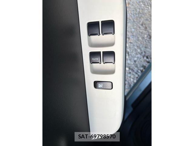 Suzuki ALTO 2017-09 8411122-14