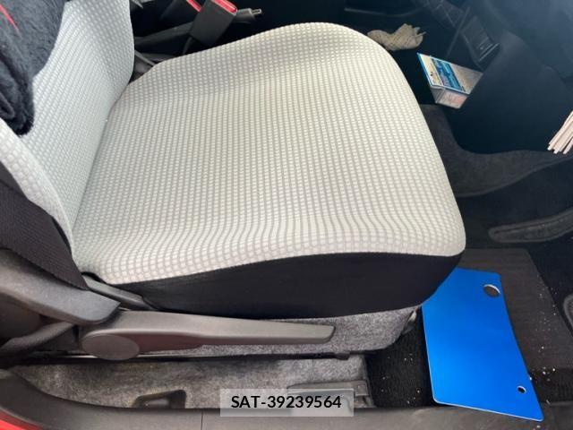 Suzuki ALTO 2015-03 8411138-18