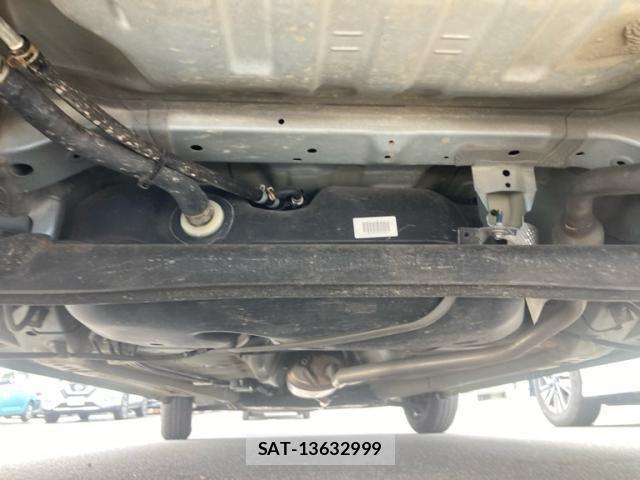 Suzuki ALTO 2015-01 8411140-9