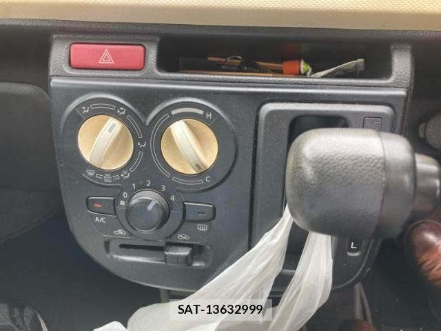 Suzuki ALTO 2015-01 8411140-15