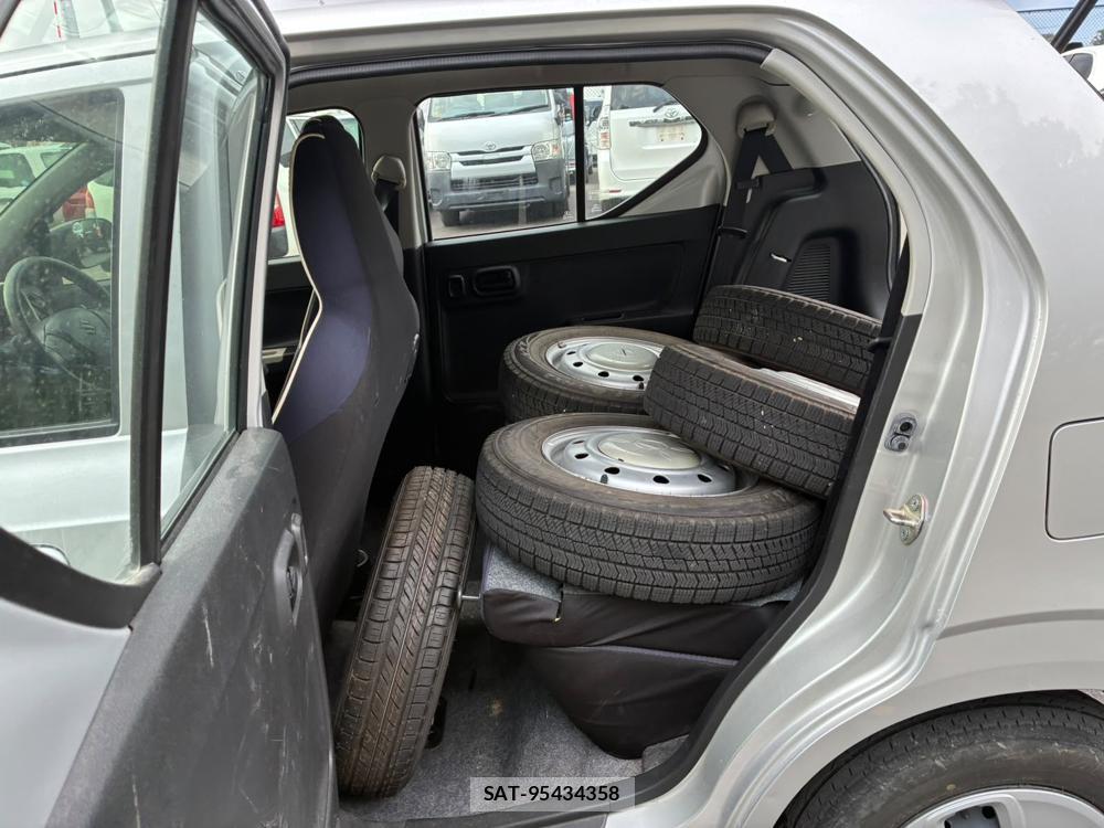 Suzuki ALTO 2019-07 8351358-9
