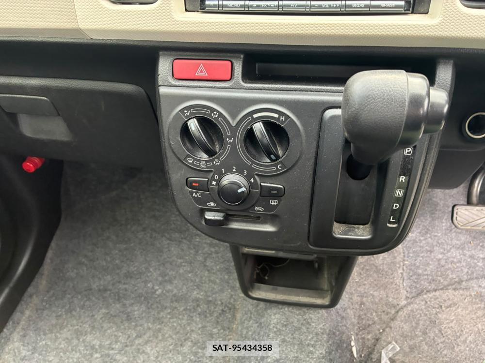 Suzuki ALTO 2019-07 8351358-18