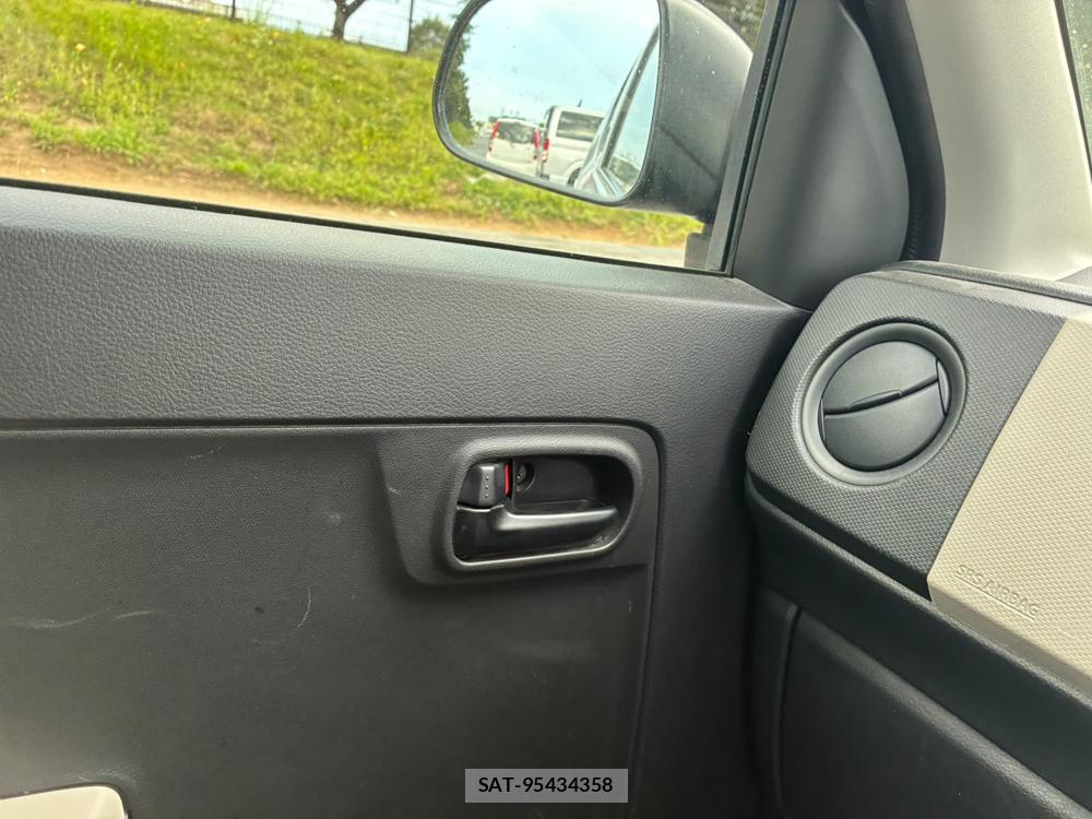Suzuki ALTO 2019-07 8351358-22