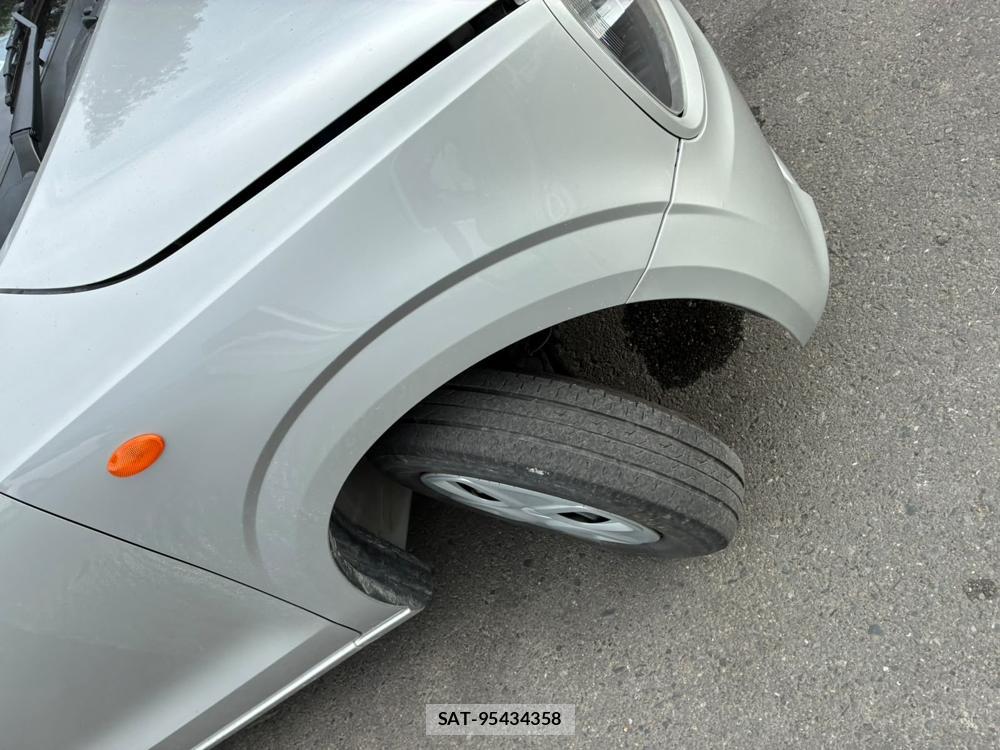 Suzuki ALTO 2019-07 8351358-32
