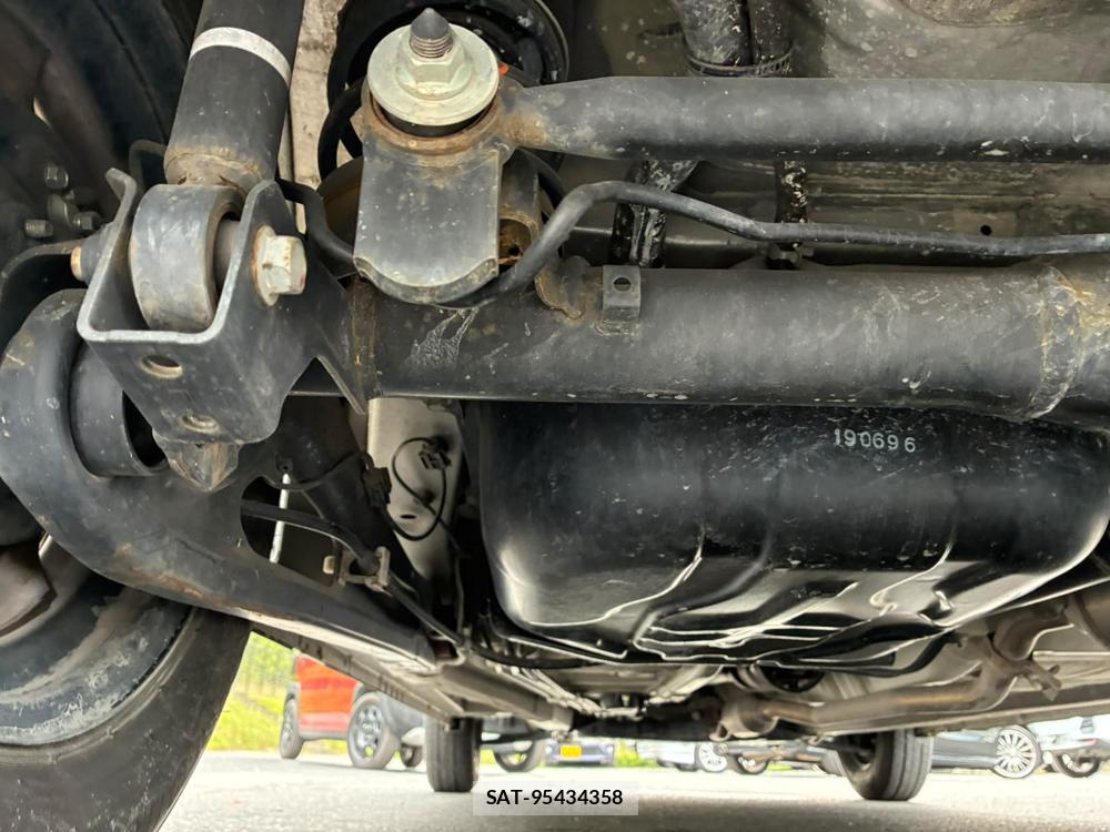 Suzuki ALTO 2019-07 8351358-35