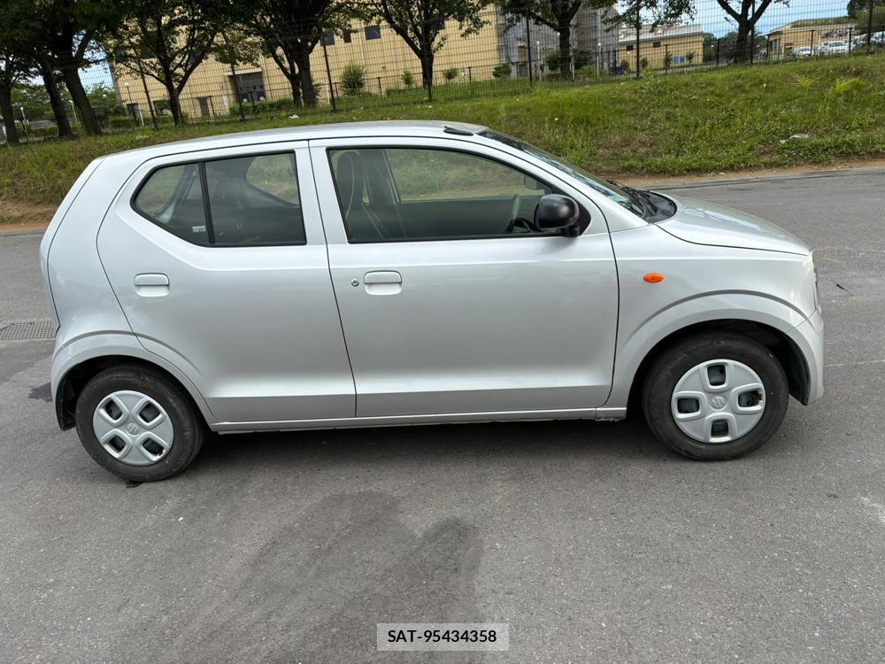 Suzuki ALTO 2019-07 8351358-5