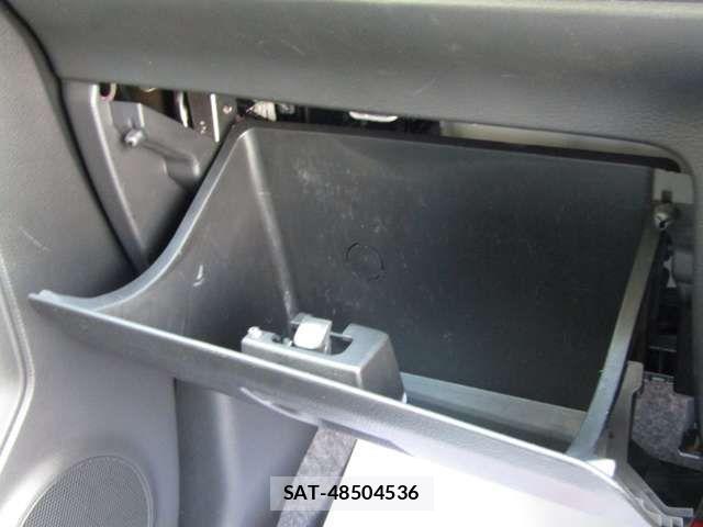 Suzuki ALTO 2017-05 8523408-17