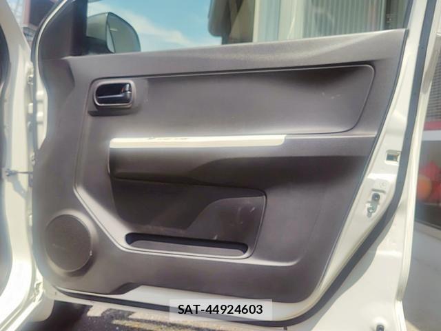 Suzuki ALTO 2018-09 8523433-16