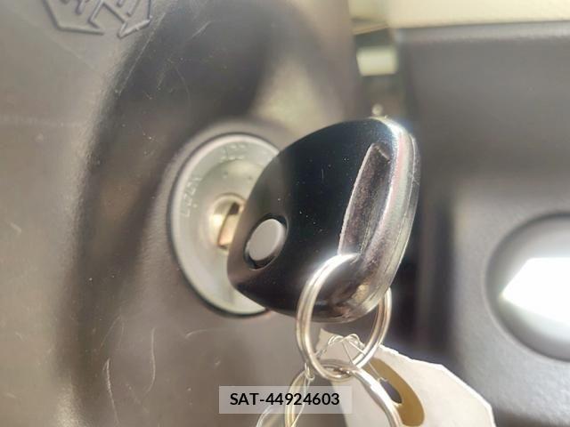 Suzuki ALTO 2018-09 8523433-24