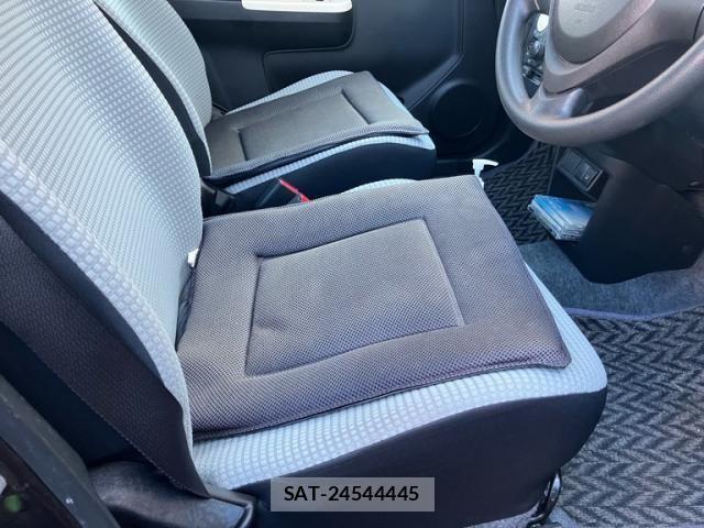 Suzuki ALTO 2015-03 8561080-12