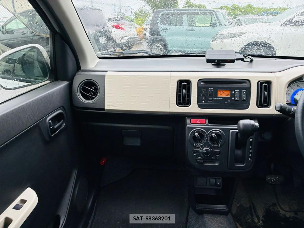 Suzuki ALTO 2019-06 8543890-17
