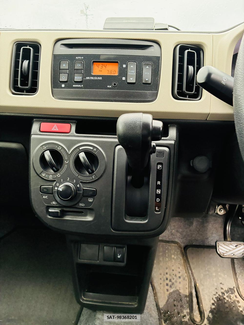 Suzuki ALTO 2019-06 8543890-18