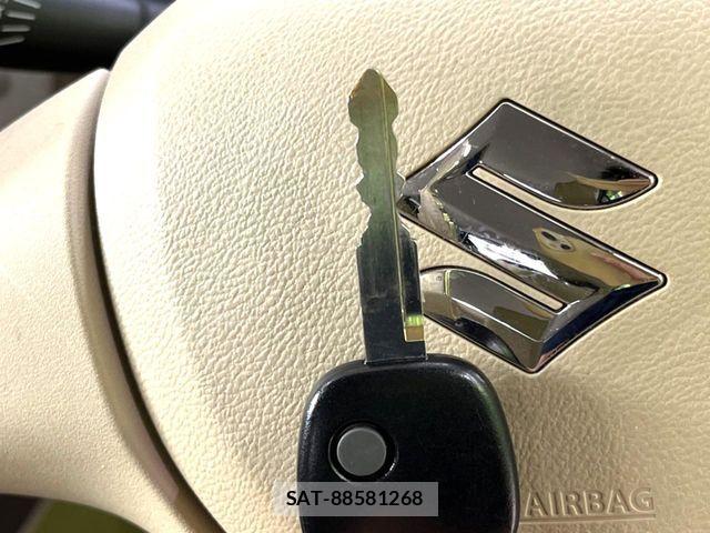 Suzuki ALTO 2013-12 8625715-3