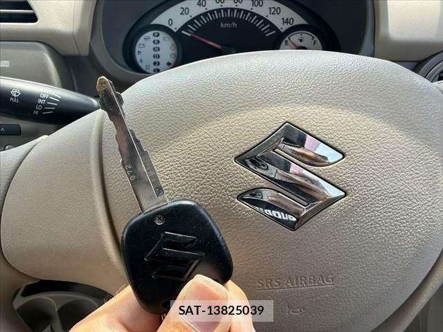 Suzuki ALTO 2013-09 8657913-3