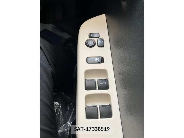 Suzuki ALTO 2017-09 8657912-13