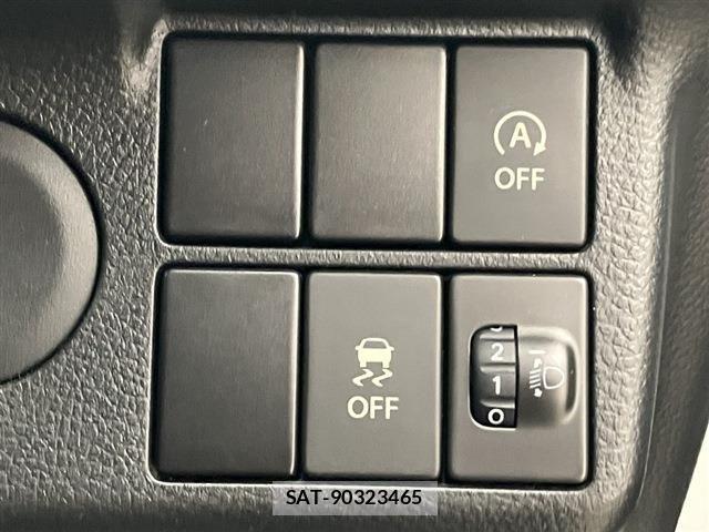 Suzuki ALTO 2017-04 8740301-8