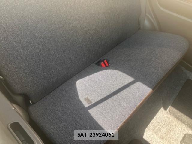 Suzuki ALTO 2022-02 8740297-12