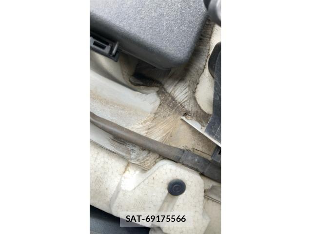 Suzuki ALTO 2015-03 8740300-24