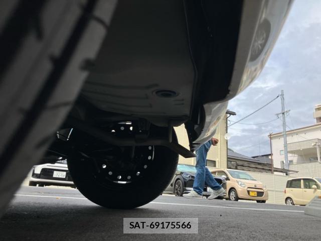 Suzuki ALTO 2015-03 8740300-8