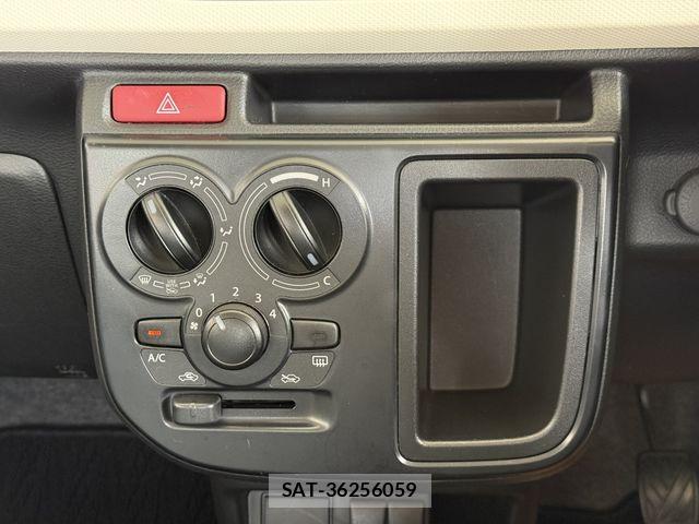 Suzuki ALTO 2016-02 8779420-11