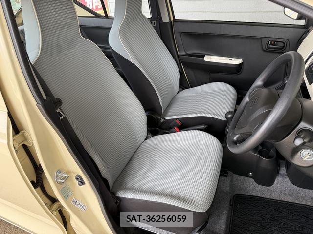 Suzuki ALTO 2016-02 8779420-16