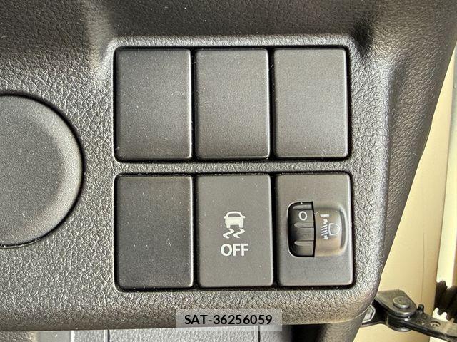 Suzuki ALTO 2016-02 8779420-29