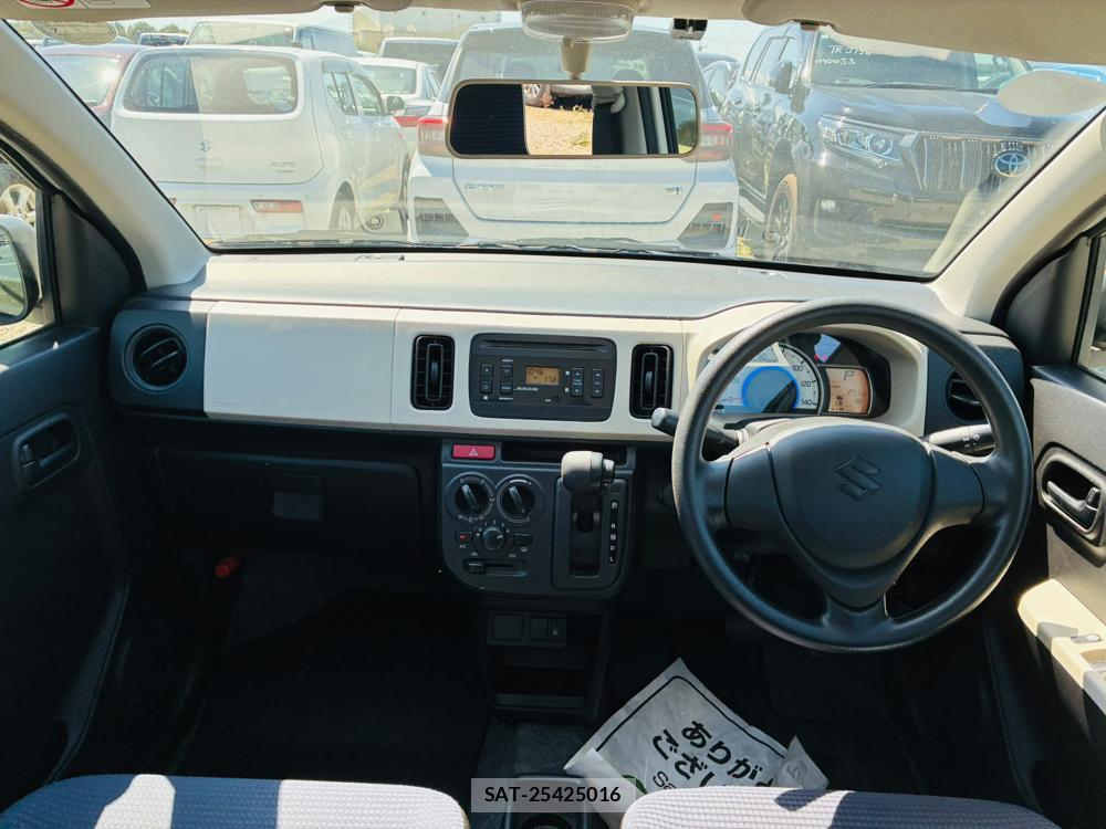 Suzuki ALTO 2019-07 8766466-12