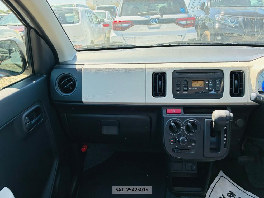 Suzuki ALTO 2019-07 8766466-17
