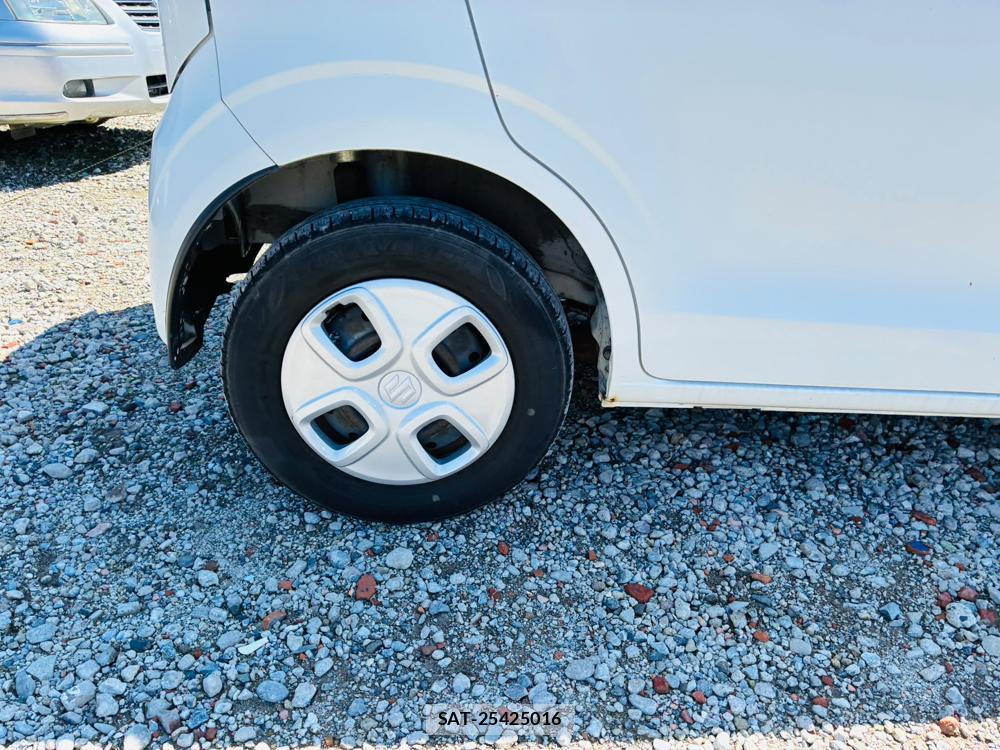 Suzuki ALTO 2019-07 8766466-25