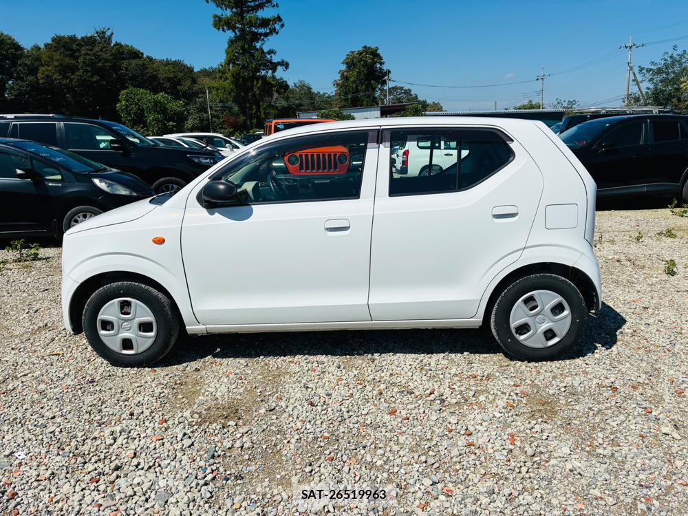 Suzuki ALTO 2019-03 8766465-1