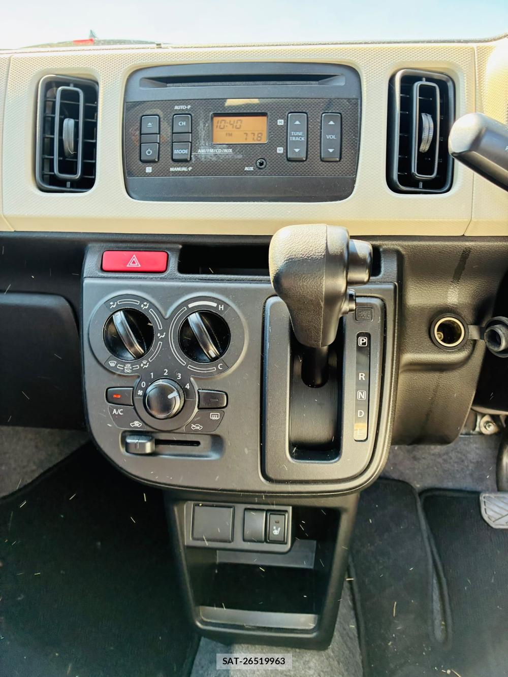 Suzuki ALTO 2019-03 8766465-19