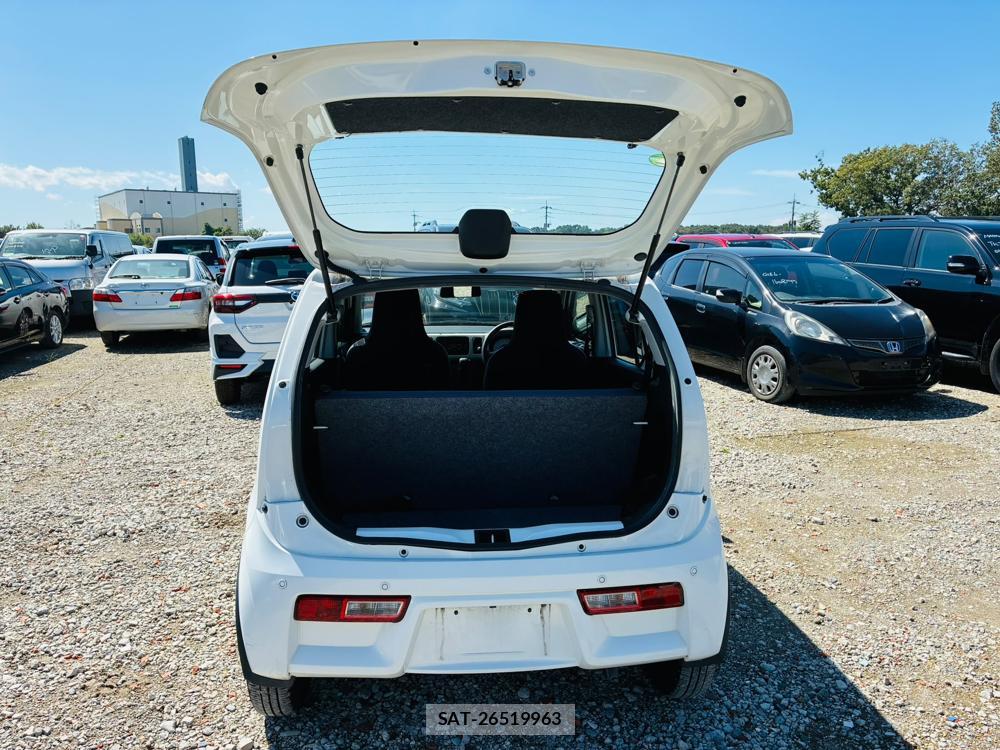 Suzuki ALTO 2019-03 8766465-24